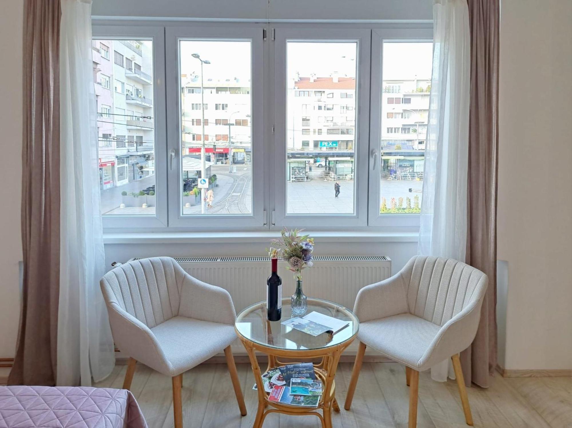 Beautiful Apartment In Center Of Záhřeb Exteriér fotografie